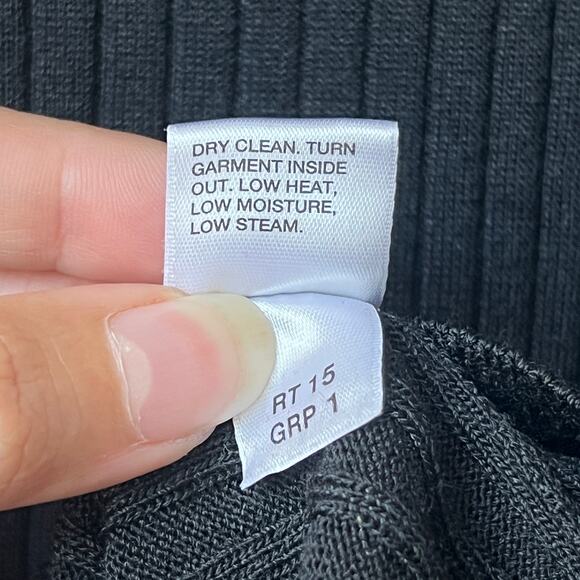 St. John Black Ribbed Knit Wool Blend Tank Top Size Small - Picture 6 of 6